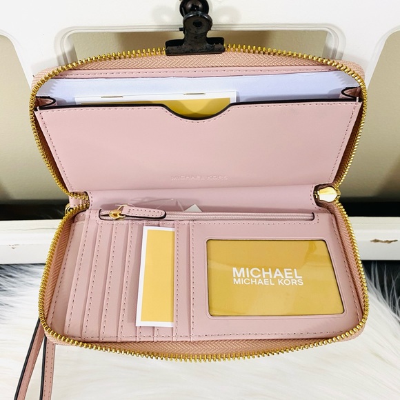 Michael Kors Jet Set Travel Large Flat Phone Case - Picture 6 of 11